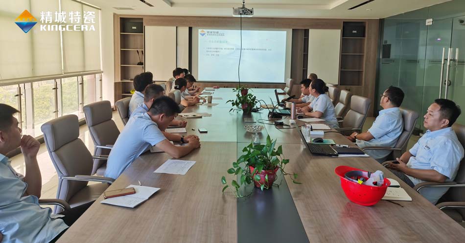 强化专业手艺，，，，提高效劳水平  营销部开展营业手艺培训